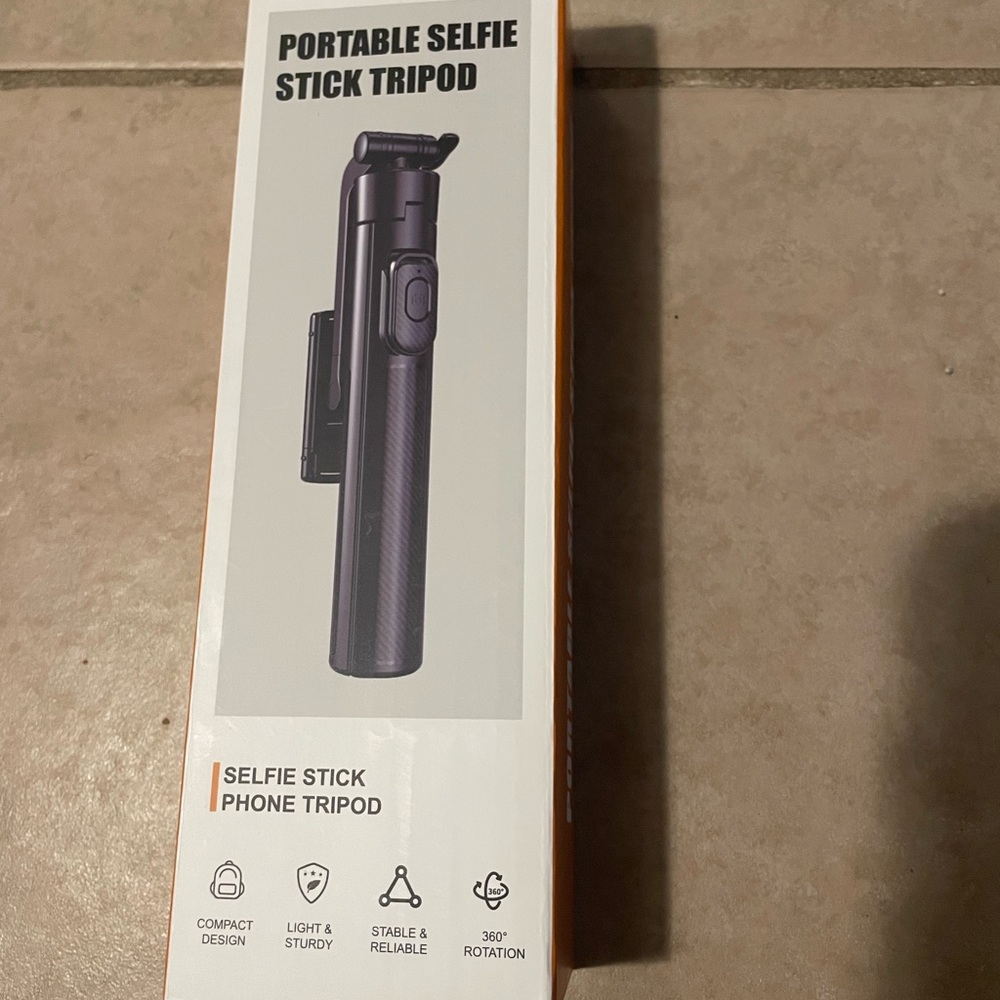 Portable Selfie Stick Tripod - Black